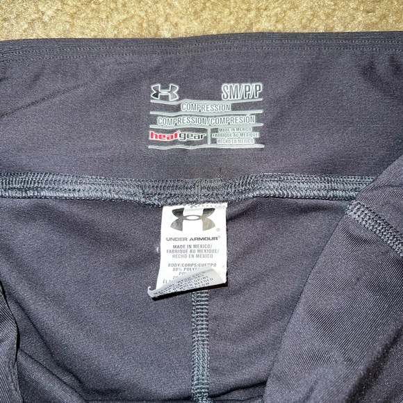 Under Armour Leggings Small - Dark Gray/Charcoal & Coral Mesh - Picture 5 of 6